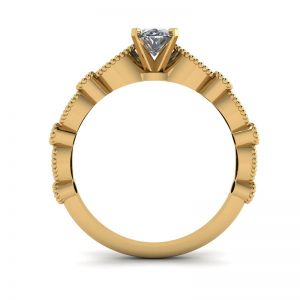 Oval Diamond Romantic Style Ring Yellow Gold - Photo 1