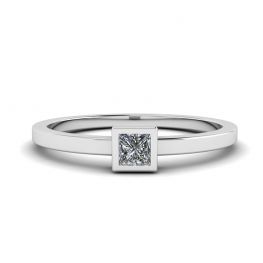 Princess Diamond Small Ring La Promesse Princess Diamond Small Ring La Promesse