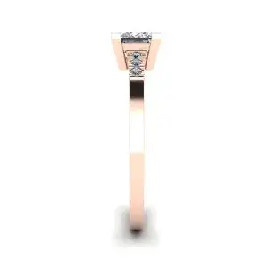 Princess Cut Diamond Ring with 3 Small Side Diamonds Rose Gold - Photo 2