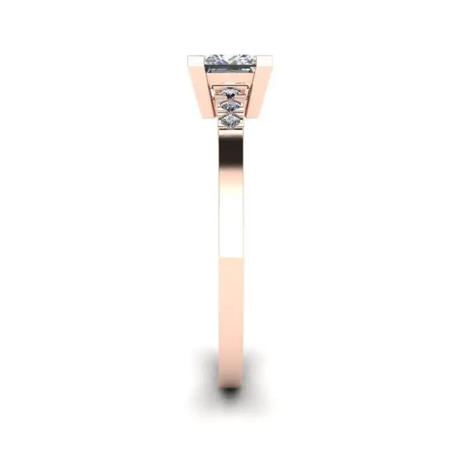 Princess Cut Diamond Ring with 3 Small Side Diamonds Rose Gold - Photo 2