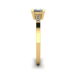 Princess Cut Diamond Ring with 3 Small Side Diamonds Yellow Gold - Photo 2