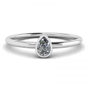 Pear Diamond Small Ring La Promesse