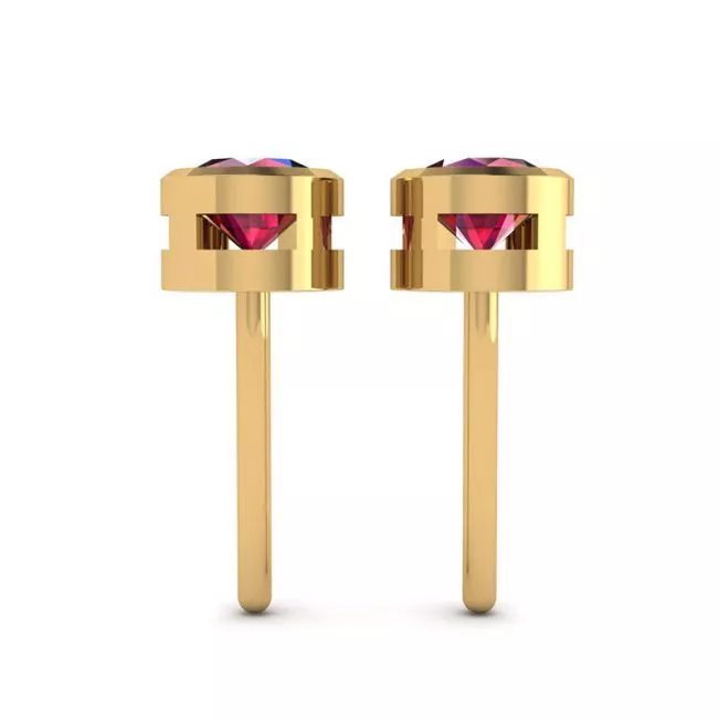 Ruby Stud Earrings in Yellow Gold - Photo 1